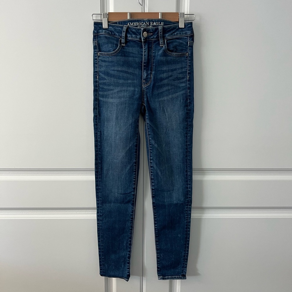 American Eagle Outfitters Super HI-Rise Jegging